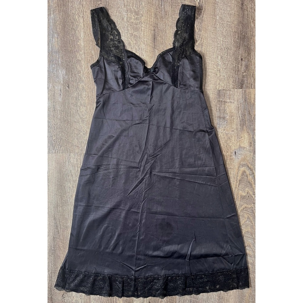 Vintage BALI Full Slip‎ Night Gown Black Size 36, M-L lace trim